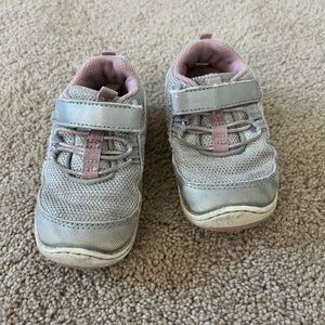 Stride Rite Silver and Pink Sneakers. Toddler size 6